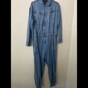 Yara Zip Front Utility Yara